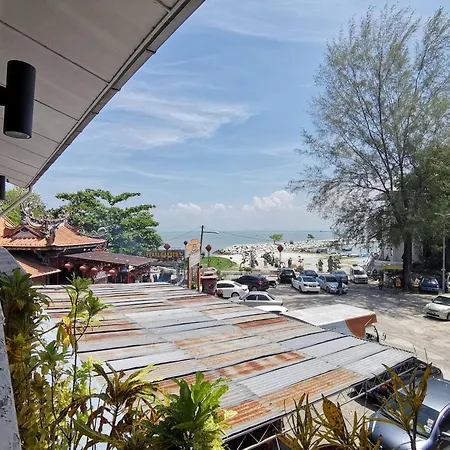 Hotel 8 Boutique By The Sea
